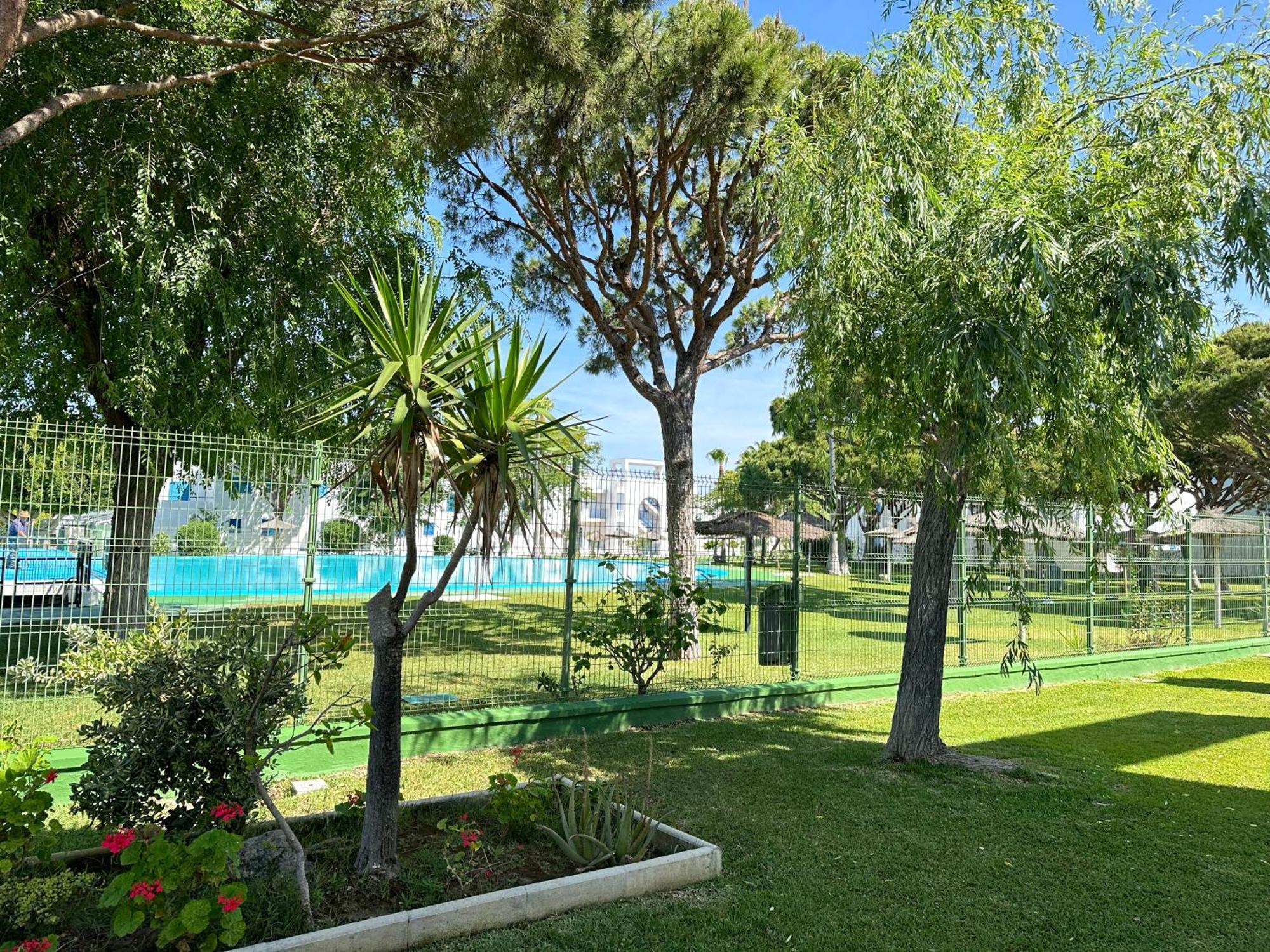 Appartement La Almadraba Segunda Pista à Chiclana de la Frontera Extérieur photo